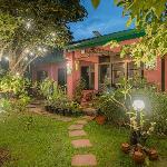 Garden House Stay With Big  pond in Sankamphaeng