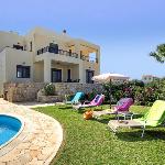 Villa Selena - Lux 4BD Residence with Private Pool