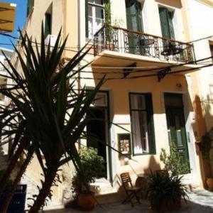 Silde Studios & Apartments