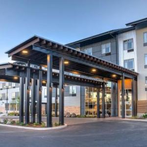 Best Western Premier Peppertree Inn at Bend