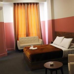 Nitocrisse Hotel