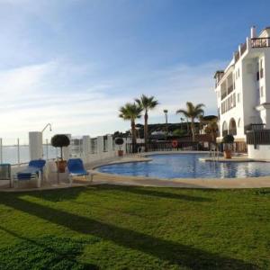 Seaview Puerta del Mar first line beach