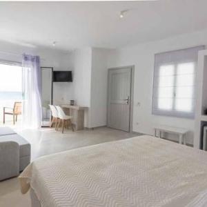 Myconian Sunrise Relais & Chateaux Hotel