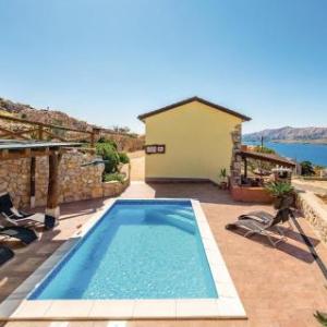 Four-Bedroom Holiday Home in Novalja