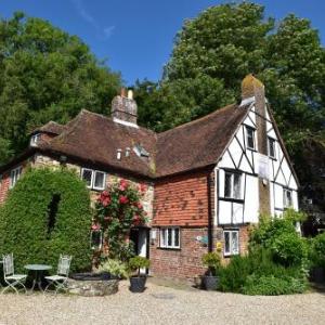 Strand House Winchelsea sleeps 12 in 6 bedrooms all ensuite