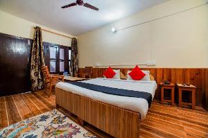 Capital O 47240 Hotel Blossom Resort, Kausani