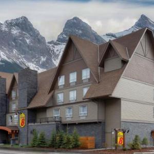 Centennial Park Canmore Hotels - Super 8 Canmore