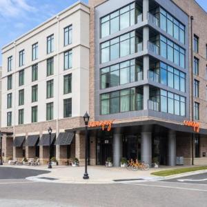 Hotels near The Amp Ballantyne - Canopy By Hilton Charlotte Southpark