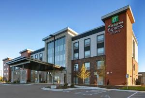 Holiday Inn Express & Suites - Milwaukee - Brookfield, Brookfield