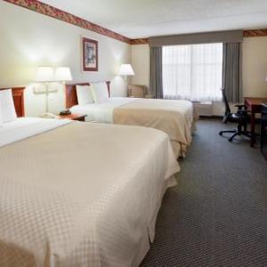 3 Star Hotels Newark Deals At The 1 In De Country Inn Suites By Radisson Hotel Newark