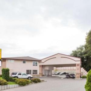 UBC Okanagan Hotels - Super 8 by Wyndham Lake Country/Winfield Area