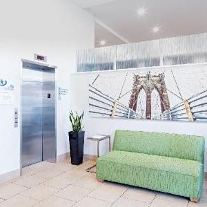 Hotels near Union Hall Brooklyn - Holiday Inn Express Brooklyn