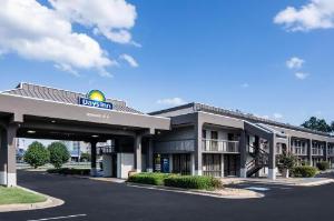 Days Inn by Wyndham Wilson, Wilson