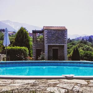 Stratos Villas Chania with pool and sea view