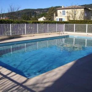 Studio in Draguignan with shared pool and furnished terrace 25 km from the beach