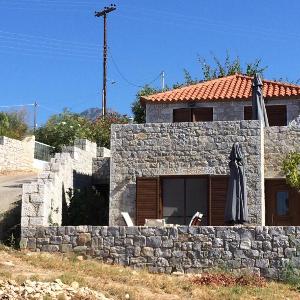 Leonidas stone houses near beach 50 meters away from tavern with local food