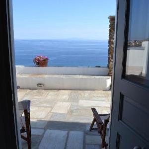 Villa Ioanna Greengrey- Vacation Houses for rent close to the beach