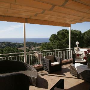 LLoret de Mar- villa with pool and seaview for 10 persons