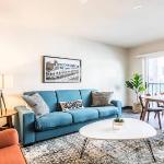 Minutes to the National Mall - 94 Walk Score!