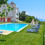 Apartments in Pelekas Beach with pool adonis