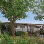 Entire house - 4 pers house Knig at the lakeside of the Lauwersmeer with own fishing pier Dongeradeel