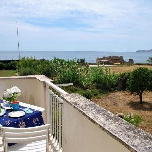 Air-conditioned apartment with sea view balcony in the center of Formia