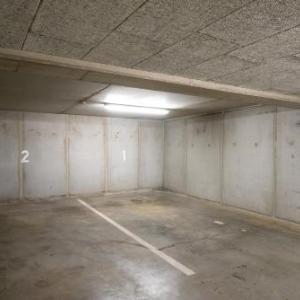 City-Apartment Lendviertel - PRIVATE PARKING GARAGE