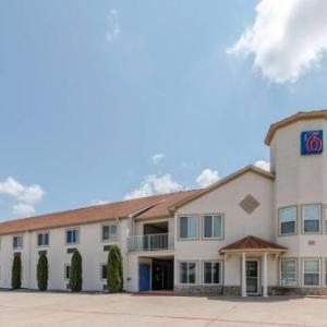 Motel 6-Hutchins TX