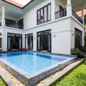 Emblemsea Villas in Resort