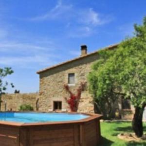 Masia rural con piscina privada. Suri