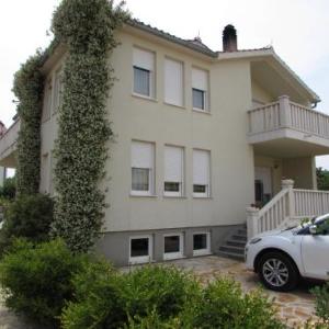Apartments with a parking space Vodice - 13997