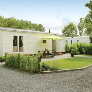 Three-Bedroom Holiday Home in Tzummarum