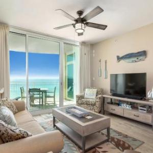 Aqua 607 2 Bedrooms Wi-Fi Beachfront Beach Chairs Sleeps 7