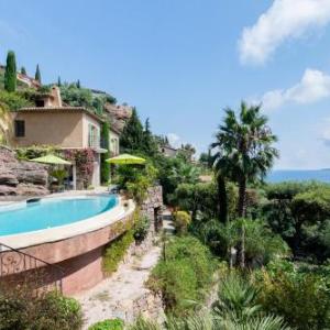 Theoule-sur-Mer Villa Sleeps 8 Pool Air Con WiFi