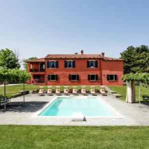 Luxurious Villa in Tredozio Tuscany with Pool