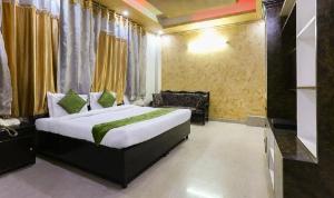 Treebo Trip Sswag 18 Expressway, Noida