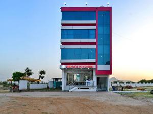 Collection O 12961 Neha's Kitchen & Highway Inn, Abu Road