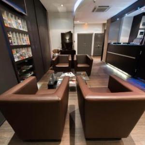 Hotels near Le Trianon Paris - Hotel Victor Masse