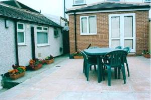 Harman Suites Self-Catering Apartments, Leeds