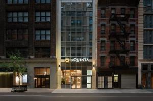 La Quinta Inn & Suites by Wyndham Times Square South hotel near Jacob K. Javits Convention Center