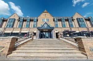 Village Hotel Leeds North, Leeds