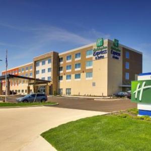 Holiday Inn Express & Suites Findlay North