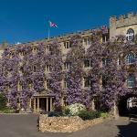 Hotels near Somerset County Cricket Ground - Castle Hotel