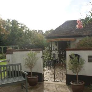 Fontwell Park Racecourse Hotels - Woodacre B & B