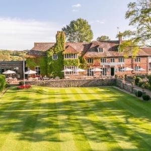 Deans Place Hotel