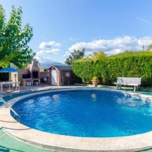 Vallcanera Villa Sleeps 5 Pool