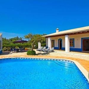 Lagos Villa Sleeps 10 Pool Air Con WiFi