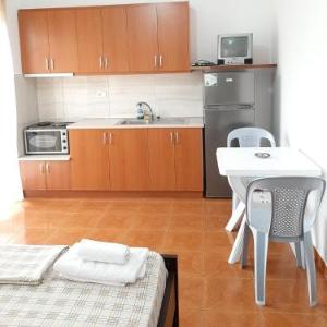 Vaso Apts