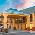 Super 8 by Wyndham Orangeburg Near I 26 South Carolina