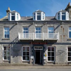 Hotels near Skinandi's - Station Hotel